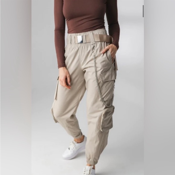 Balance Athletica Noa Cargo Pants - Picture 3 of 7